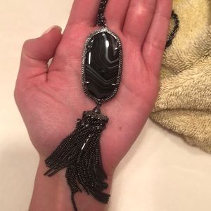 Kendra Scott necklace